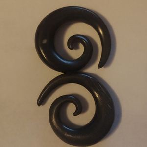 Black Wood Spiral Carved Plugs